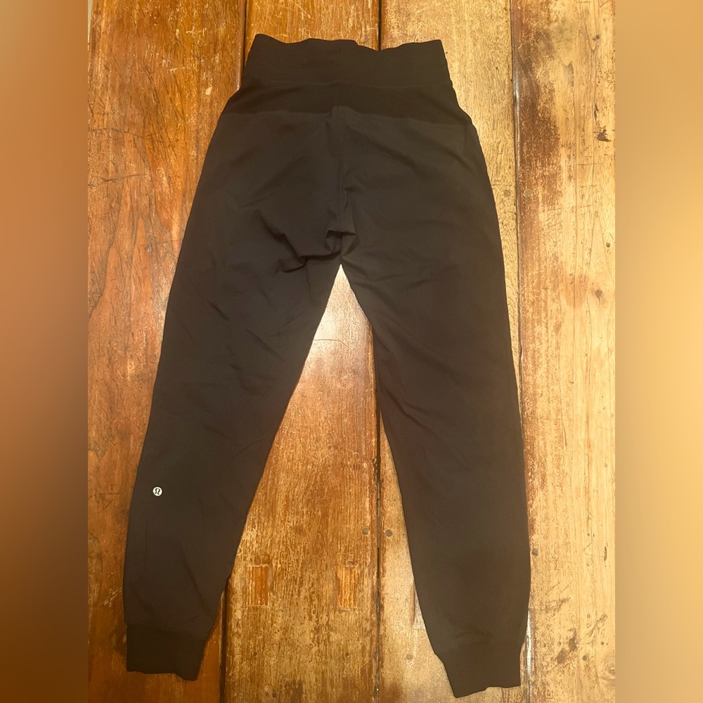 Lululemon Dance Studio Mid-Rise Jogger
*Full Length